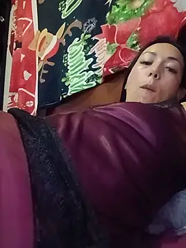 Laura martin  online show from May 2026 05:04:01 AM