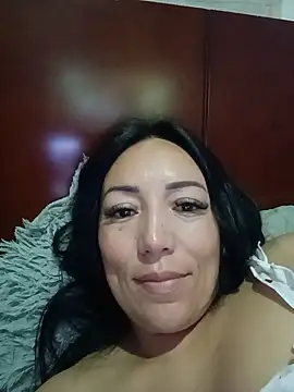 Laura martin  online show from May 2026 08:07:02 AM
