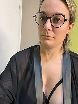 Snapshot of marinella07 chatting on December 2024 10:08:01 AM marinella07 online show from December 2024 10:08:01 AM
