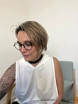 Snapshot of marinella07 chatting on March 2025 01:29:01 PM marinella07 online show from March 2025 01:29:01 PM
