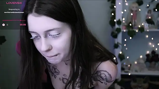 prettybones online show from March 2026 09:22:01 PM