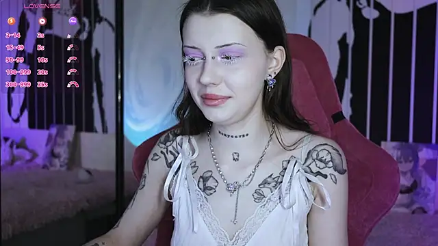 prettybones online show from February 2025 10:26:01 AM