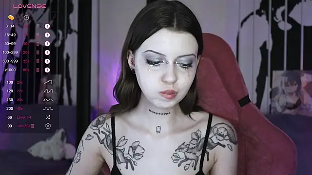 prettybones online show from January 2025 01:16:02 PM