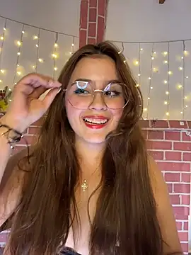 Juanelopez1 online show from May 2026 03:16:01 AM