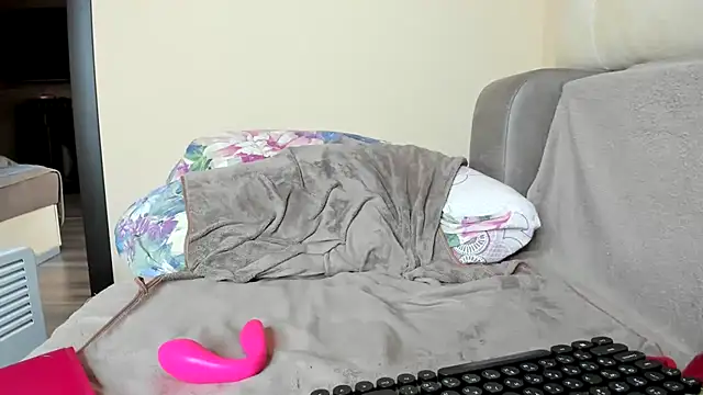 Daddysgirl 777 online show from March 2026 09:31:02 AM