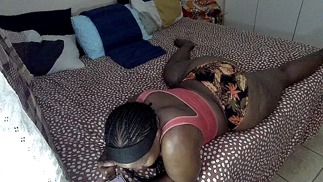 curvybigAssxx online show from April 2026 06:03:02 PM