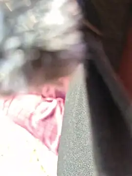 Snapshot of SexyErola27 chatting on November 2025 09:53:01 AM SexyErola27 online show from November 2025 09:53:01 AM