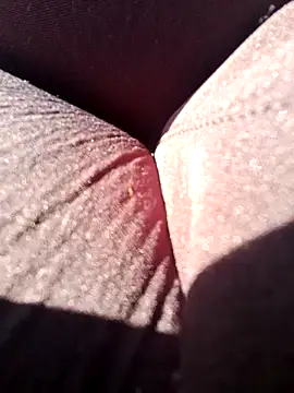 Snapshot of SexyErola27 chatting on January 2025 09:30:02 AM SexyErola27 online show from January 2025 09:30:02 AM