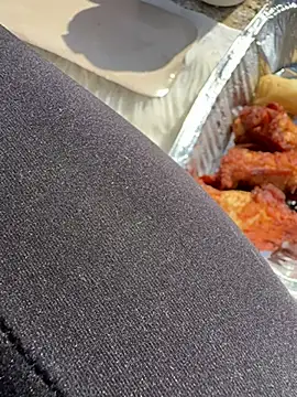 Snapshot of SexyErola27 chatting on March 2025 11:28:01 AM SexyErola27 online show from March 2025 11:28:01 AM