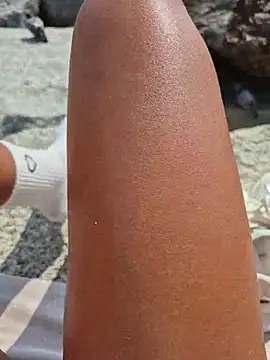 Snapshot of SexyErola27 chatting on October 2025 10:23:02 AM SexyErola27 online show from October 2025 10:23:02 AM