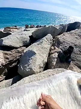 Snapshot of SexyErola27 chatting on February 2025 12:42:01 PM SexyErola27 online show from February 2025 12:42:01 PM