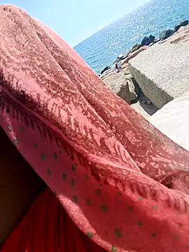 Snapshot of SexyErola27 chatting on September 2025 10:37:01 AM SexyErola27 online show from September 2025 10:37:01 AM