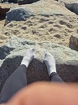 Snapshot of SexyErola27 chatting on November 2025 10:29:01 AM SexyErola27 online show from November 2025 10:29:01 AM