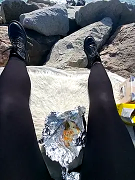 Snapshot of SexyErola27 chatting on February 2025 09:36:02 AM SexyErola27 online show from February 2025 09:36:02 AM