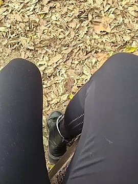 Snapshot of SexyErola27 chatting on November 2025 10:49:02 AM SexyErola27 online show from November 2025 10:49:02 AM