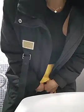 SexyErola27 online show from March 2026 06:03:02 PM