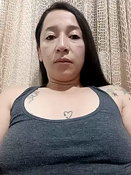 emilypoppy3 online show from December 2025 01:28:01 PM