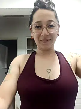 emilypoppy3 online show from May 2026 10:38:01 PM