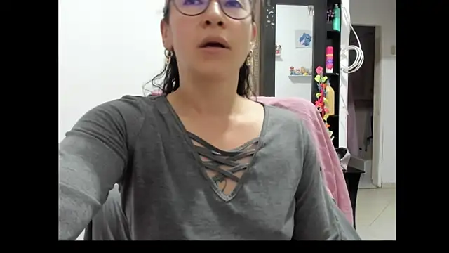 emilypoppy3 online show from March 2026 09:27:02 PM