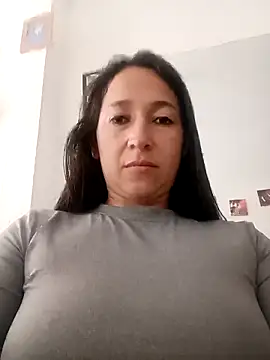 emilypoppy3 online show from April 2026 09:43:01 PM