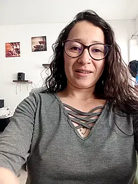 emilypoppy3 online show from February 2026 08:08:02 PM