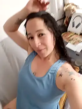 emilypoppy3 online show from February 2026 06:26:01 PM