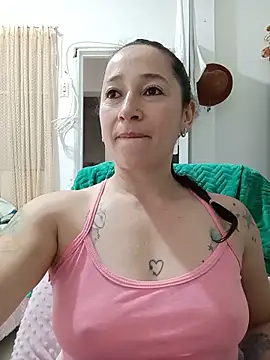 emilypoppy3 online show from June 2026 08:46:02 PM