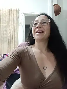 emilypoppy3 online show from May 2026 08:51:01 PM