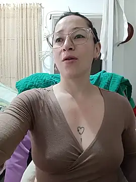 emilypoppy3 online show from May 2026 07:08:01 PM