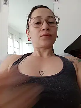 emilypoppy3 online show from May 2026 12:48:01 PM