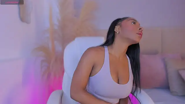 aprilebony  online show from March 2026 10:39:01 AM