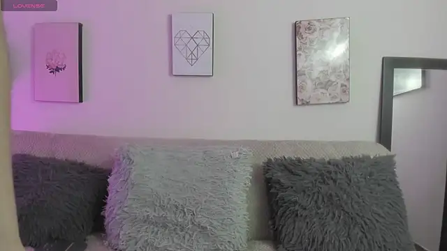 Snapshot of Murieel_69 chatting on October 2025 08:10:01 PM Murieel 69 online show from October 2025 08:10:01 PM