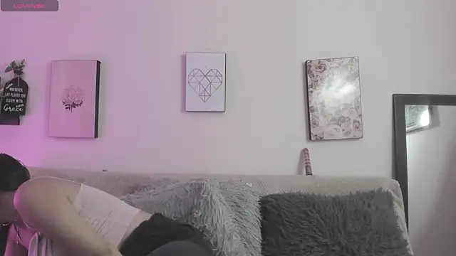 Snapshot of Murieel_69 chatting on September 2025 06:29:01 PM Murieel 69 online show from September 2025 06:29:01 PM