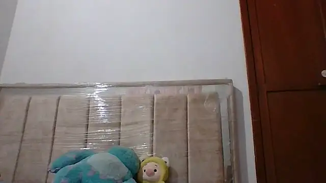 stephanie allen online show from September 2025 06:56:02 AM
