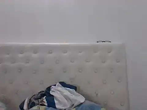 stephanie allen online show from February 2025 05:53:01 AM