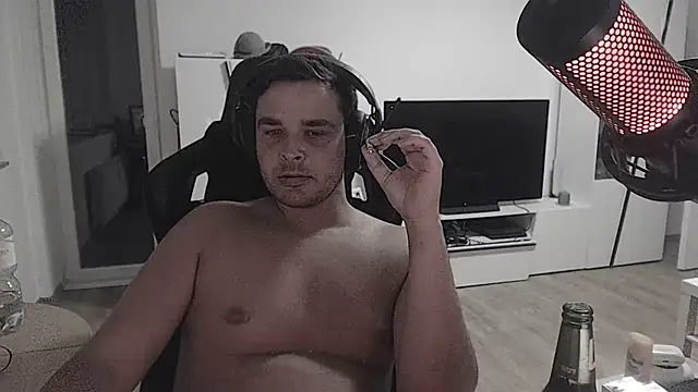 SharkLuigi online show from October 2025 11:38:02 PM