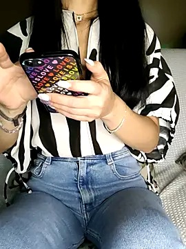 Melody87 online show from October 2025 06:26:01 PM