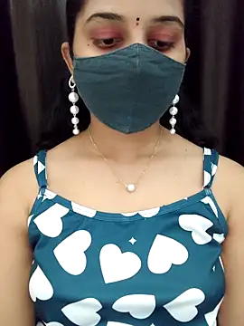Angleannie online show from May 2026 07:58:02 PM