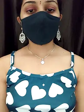 Angleannie online show from June 2026 07:03:02 PM