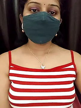 Angleannie online show from April 2026 07:58:02 PM