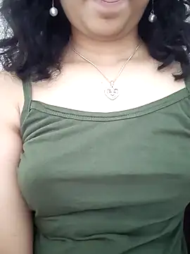 Snapshot of Angleannie chatting on October 2025 01:45:01 PM Angleannie online show from October 2025 01:45:01 PM