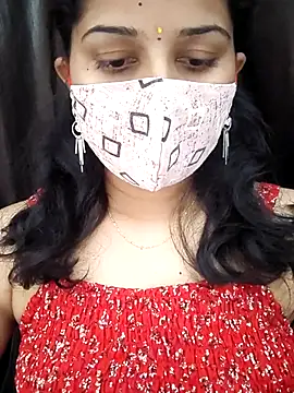 Snapshot of Angleannie chatting on November 2025 09:07:01 PM Angleannie online show from November 2025 09:07:01 PM