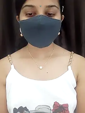 Snapshot of Angleannie chatting on December 2025 06:31:02 PM Angleannie online show from December 2025 06:31:02 PM