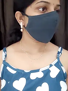 Snapshot of Angleannie chatting on November 2025 09:25:01 PM Angleannie online show from November 2025 09:25:01 PM