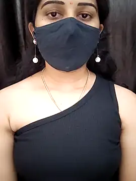 Snapshot of Angleannie chatting on November 2025 07:28:01 PM Angleannie online show from November 2025 07:28:01 PM