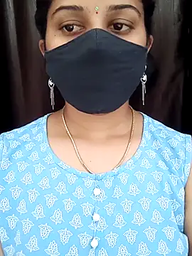 Snapshot of Angleannie chatting on November 2025 08:07:01 AM Angleannie online show from November 2025 08:07:01 AM