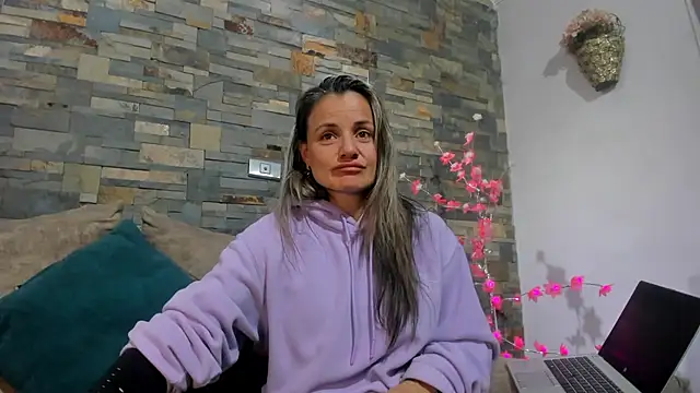 Snapshot of sweetfantasyy69 chatting on January 2025 11:58:02 PM sweetfantasyy69 online show from January 2025 11:58:02 PM