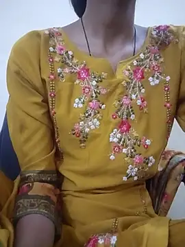 Snapshot of Kumkum_36 chatting on November 2025 04:39:02 AM Kumkum 36 online show from November 2025 04:39:02 AM