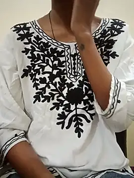 Snapshot of Kumkum_36 chatting on November 2025 04:50:02 AM Kumkum 36 online show from November 2025 04:50:02 AM