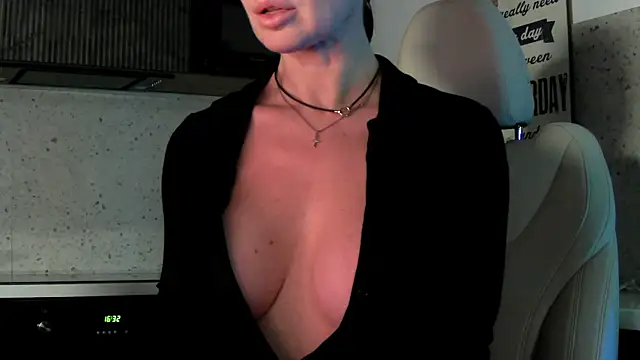 Mashulya29 online show from February 2026 05:47:01 AM